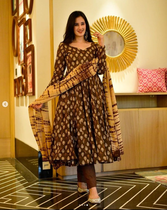 Anarkali kurta