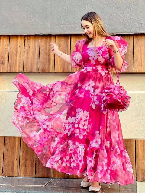 Lotus Pink Organza Maxi Dress | Floral Elegance | Lilium Pongal Festive  Wear – LiliumByShrivha