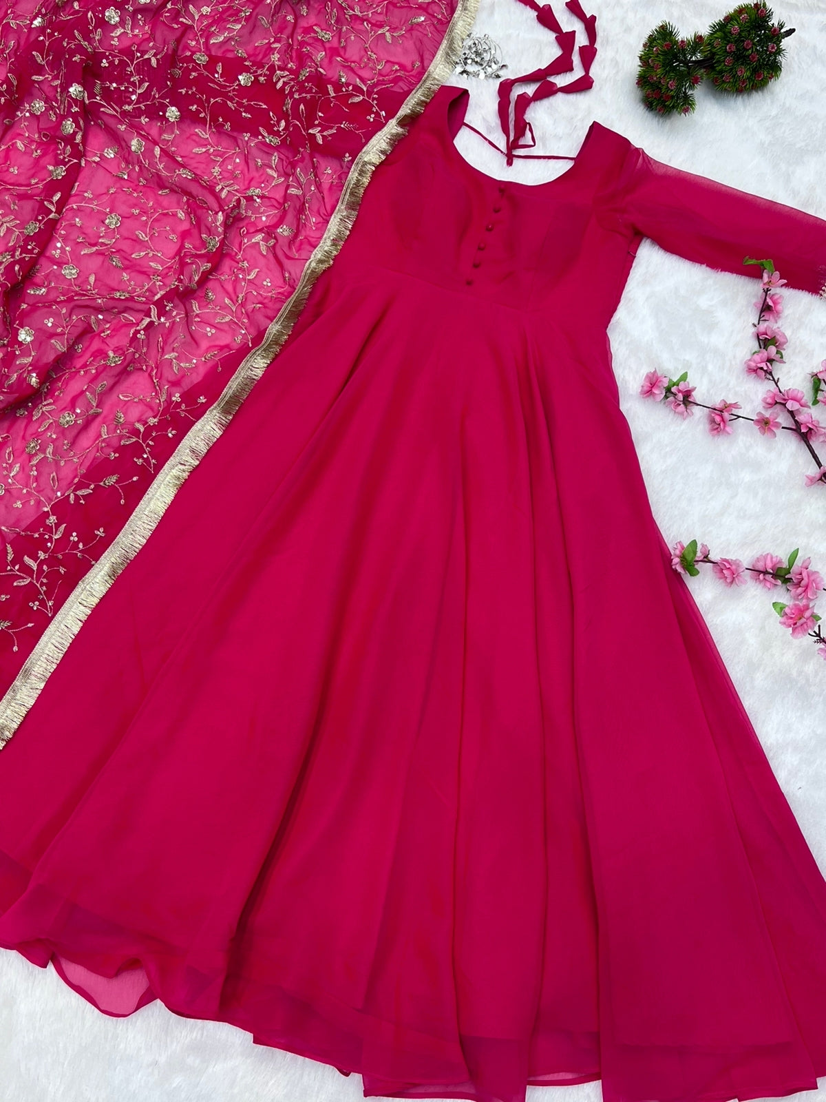 Latest Umbrella Cut Dresses Frocks Designs 2024-25 Collection | Dress cuts, Anarkali  dress pattern, Frock design