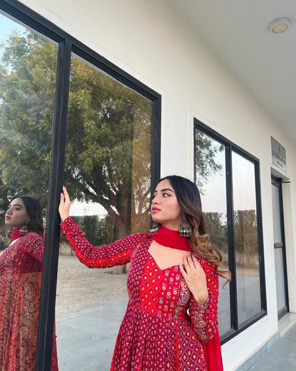 Red reyon kurti