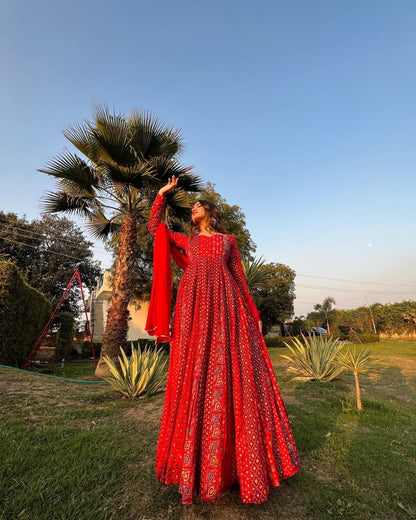 Red reyon kurti