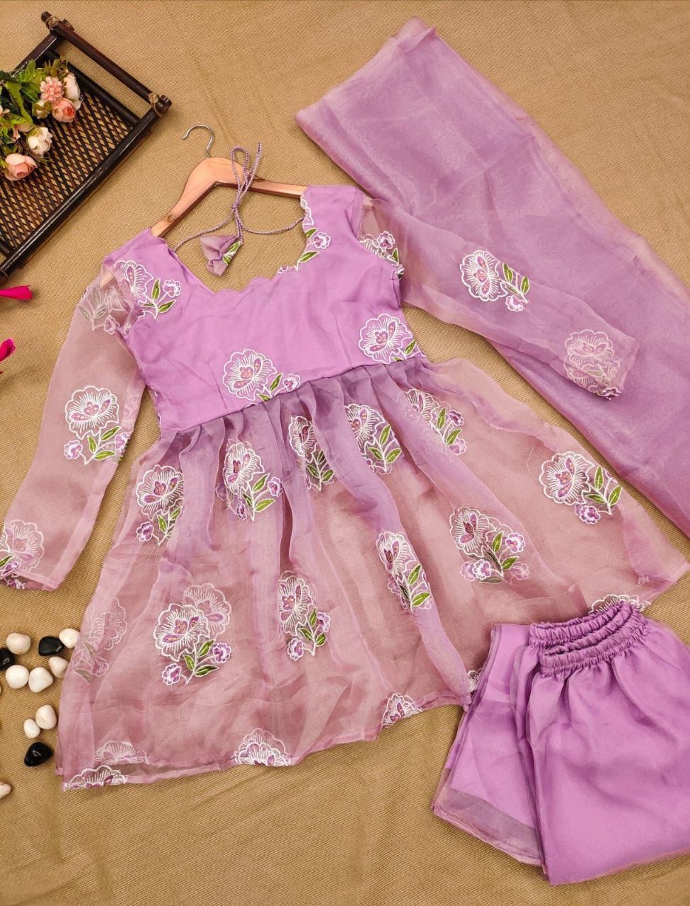 Organza pink kurti