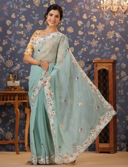 Soft georegtte saree