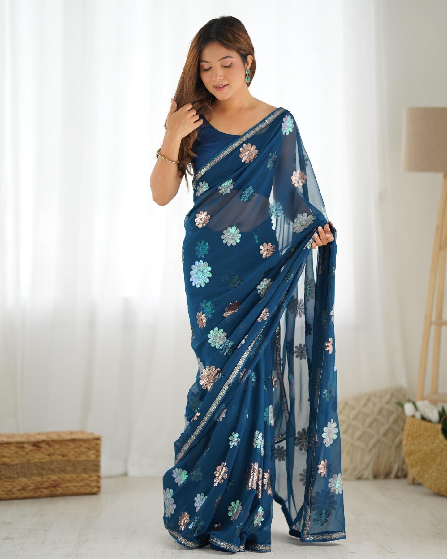 Faux georegtte saree